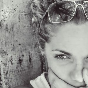 Meet your Posher, Yenesi